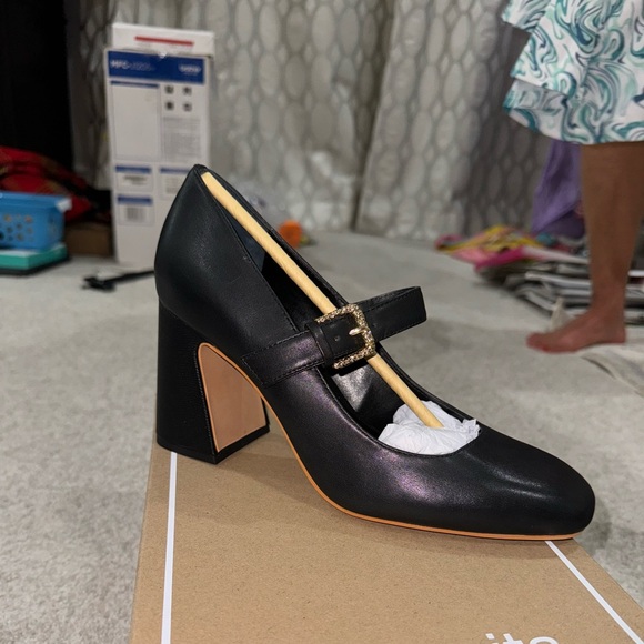 NWT Dolce Vita Lakota Mary Jane Pump - Picture 3 of 5